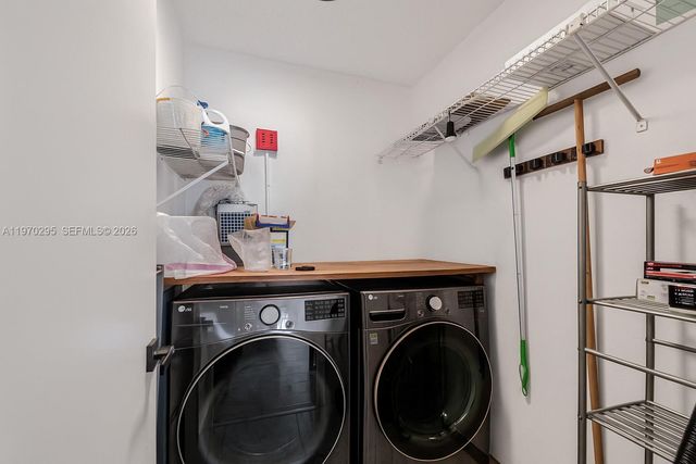 600 NE 36th St PH1, Miami, FL 33137