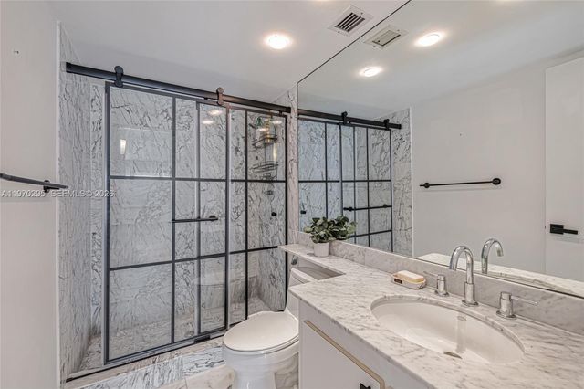 600 NE 36th St PH1, Miami, FL 33137