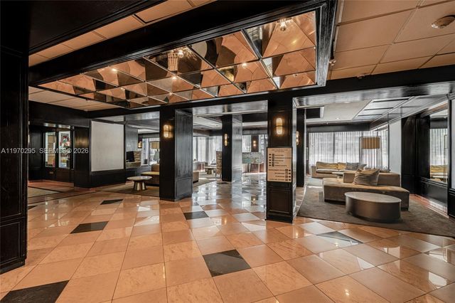 600 NE 36th St PH1, Miami, FL 33137