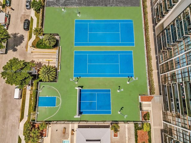 600 NE 36th St PH1, Miami, FL 33137