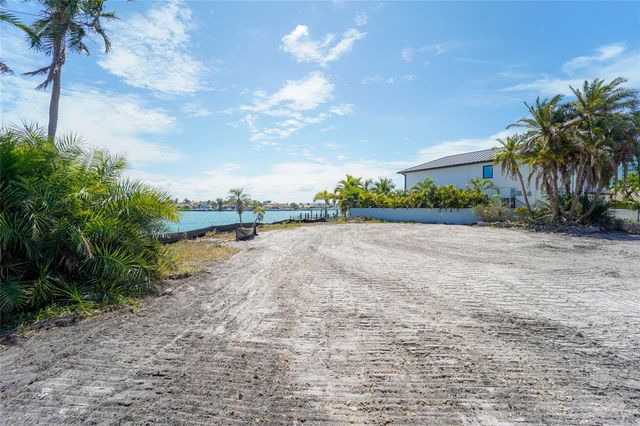 13 BELLEVUE DRIVE, Treasure Island, FL 33706