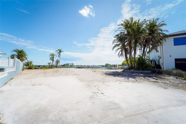 13 BELLEVUE DRIVE, Treasure Island, FL 33706
