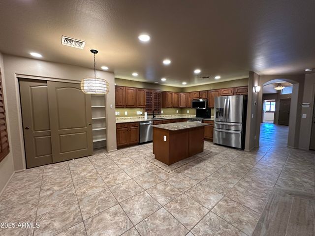 1383 E KINGMAN Place, Casa Grande, AZ 85122