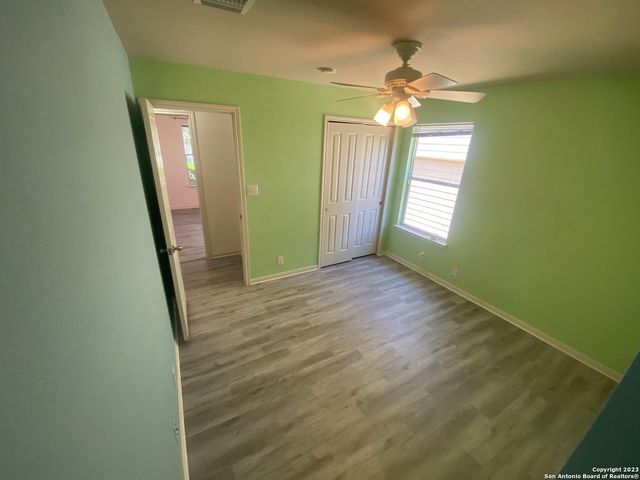 1006 MAGNOLIA SMT, San Antonio, TX 78251