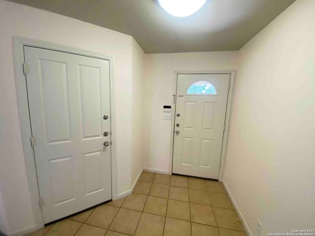 1006 MAGNOLIA SMT, San Antonio, TX 78251
