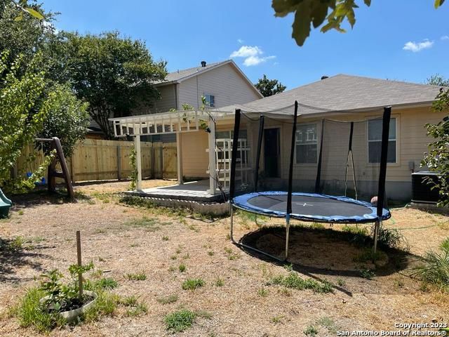 1006 MAGNOLIA SMT, San Antonio, TX 78251
