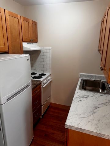 483 Newport Ave 1, Quincy, MA 02170