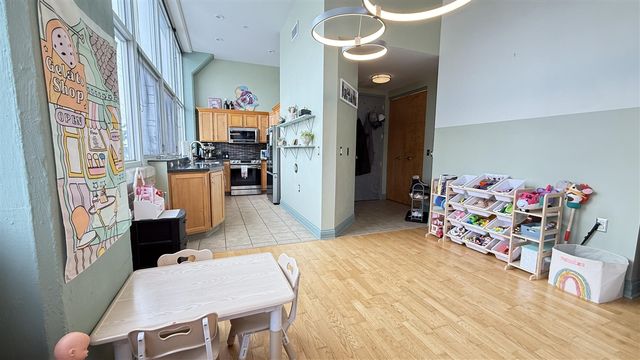 930 Washington Avenue 3F, Muskegon, MI 49441