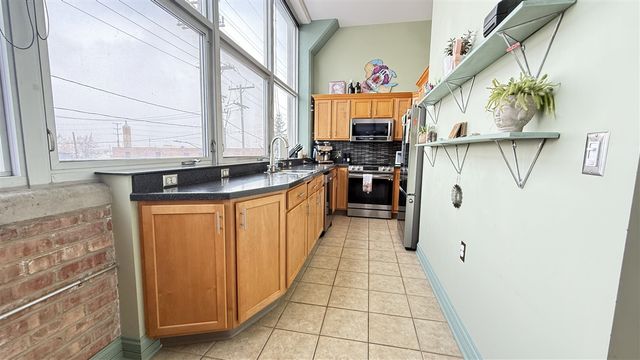 930 Washington Avenue 3F, Muskegon, MI 49441