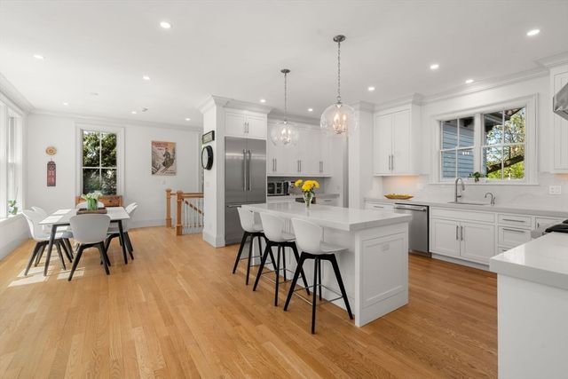 15 Sterling St, Newton, MA 02465
