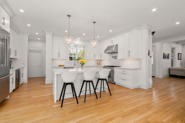 15 Sterling St, Newton, MA 02465