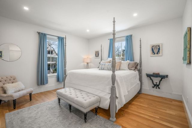 15 Sterling St, Newton, MA 02465
