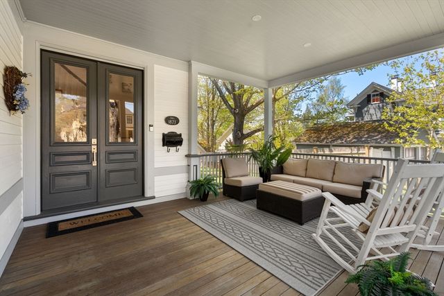 15 Sterling St, Newton, MA 02465