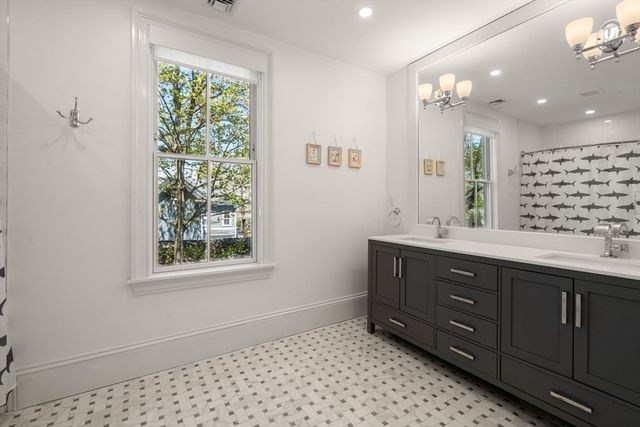 15 Sterling St, Newton, MA 02465