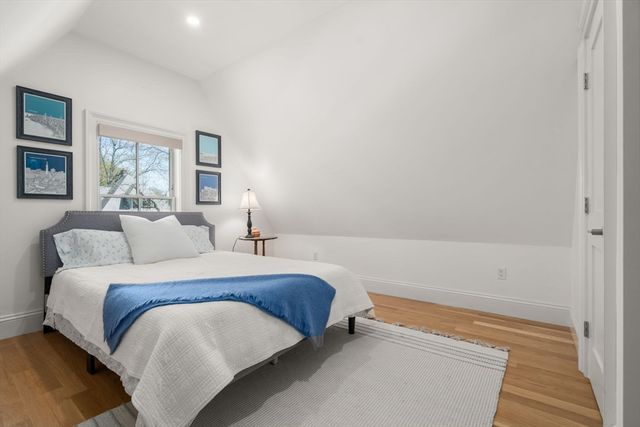 15 Sterling St, Newton, MA 02465