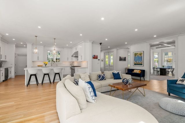 15 Sterling St, Newton, MA 02465