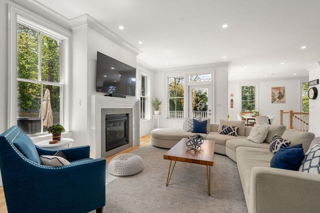 15 Sterling St, Newton, MA 02465