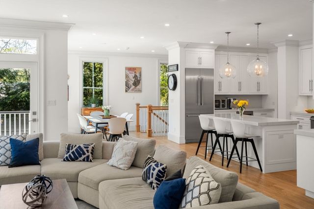 15 Sterling St, Newton, MA 02465