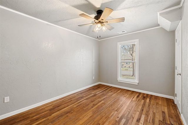 1001 S Rock Island Avenue, El Reno, OK 73036