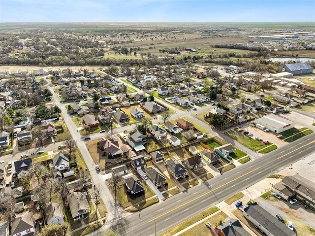 1001 S Rock Island Avenue, El Reno, OK 73036