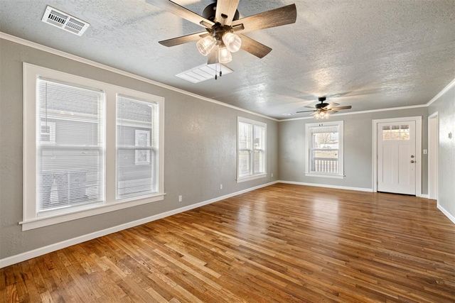 1001 S Rock Island Avenue, El Reno, OK 73036