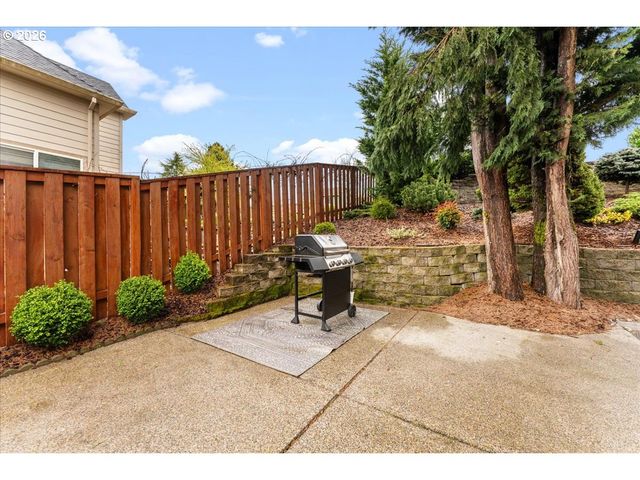 6338 Se DUNBAR Dr, Portland, OR 97236