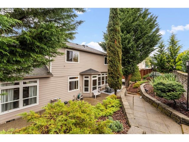6338 Se DUNBAR Dr, Portland, OR 97236