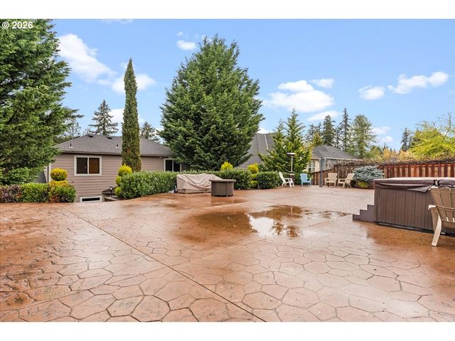 6338 Se DUNBAR Dr, Portland, OR 97236