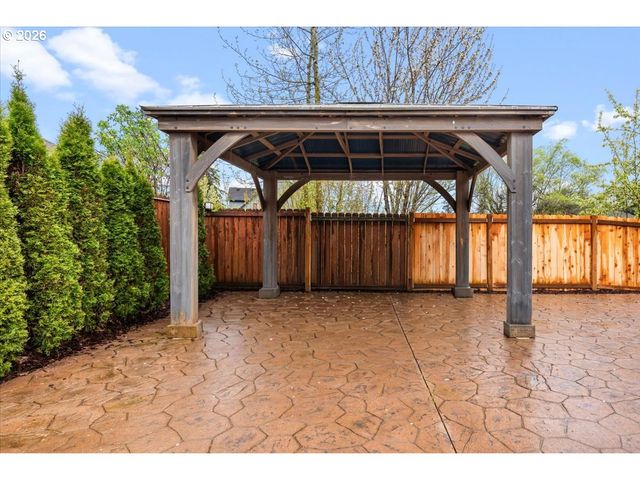 6338 Se DUNBAR Dr, Portland, OR 97236