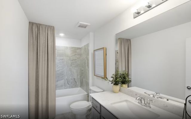 626 Lakeside Oasis AVE, Lehigh Acres, FL 33936