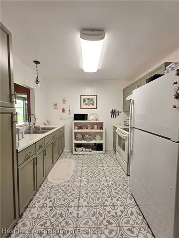 120 Parkview Circle, Lake Placid, FL 33852
