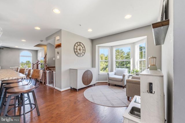 8532 STANSBURY LAKE DR, Baltimore, MD 21222