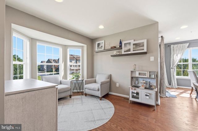 8532 STANSBURY LAKE DR, Baltimore, MD 21222