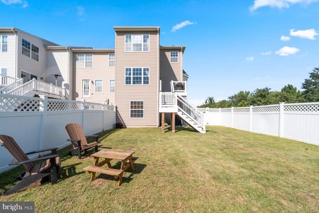 8532 STANSBURY LAKE DR, Baltimore, MD 21222