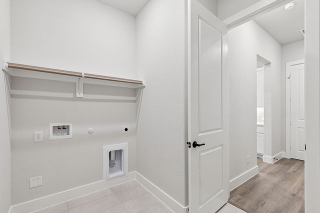 520 Winchester Way, Waxahachie, TX 75165