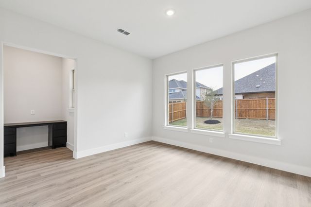 520 Winchester Way, Waxahachie, TX 75165