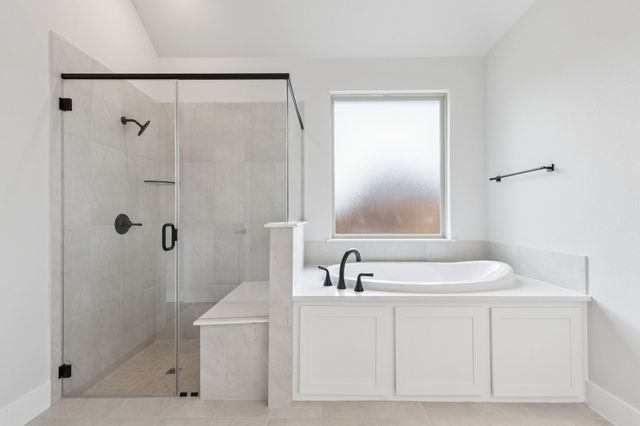 520 Winchester Way, Waxahachie, TX 75165