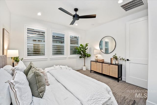 493 N Plainfield Avenue, Eagle, ID 83616