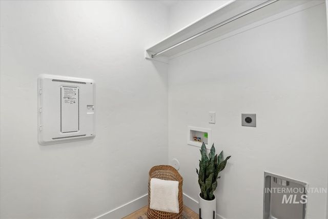 493 N Plainfield Avenue, Eagle, ID 83616