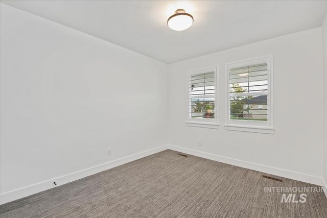 493 N Plainfield Avenue, Eagle, ID 83616