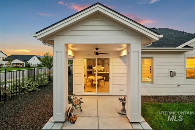 493 N Plainfield Avenue, Eagle, ID 83616