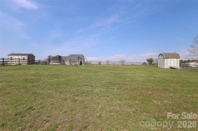 154 Back Acres Lane, Kannapolis, NC 28081