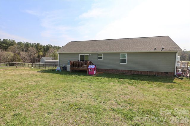 154 Back Acres Lane, Kannapolis, NC 28081