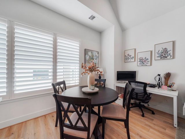 1218 W 24th Street D, Houston, TX 77008