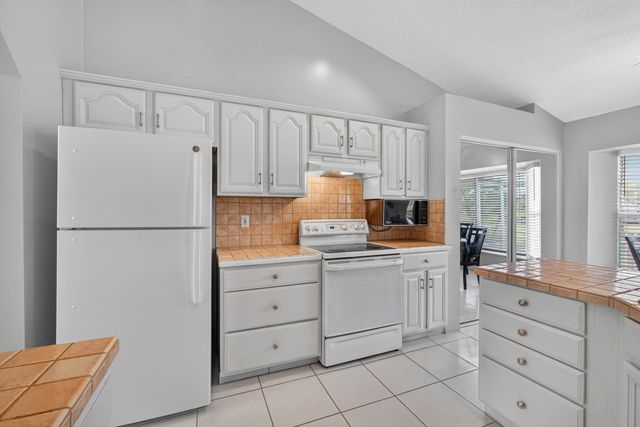 12553 82nd Street N, The Acreage, FL 33412
