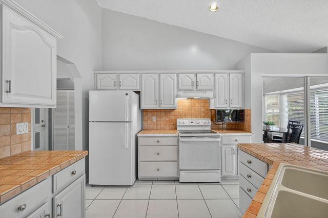 12553 82nd Street N, The Acreage, FL 33412