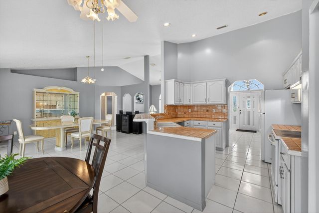 12553 82nd Street N, The Acreage, FL 33412