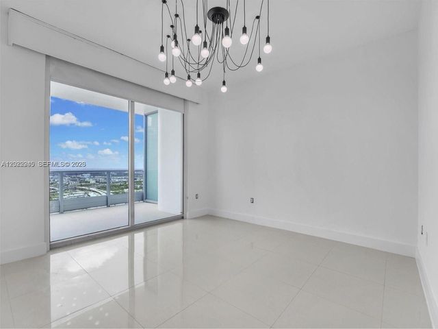 900 Biscayne Blvd 4809, Miami, FL 33132