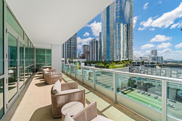 900 Biscayne Blvd 4809, Miami, FL 33132