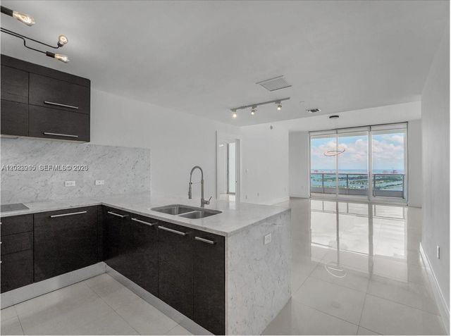 900 Biscayne Blvd 4809, Miami, FL 33132